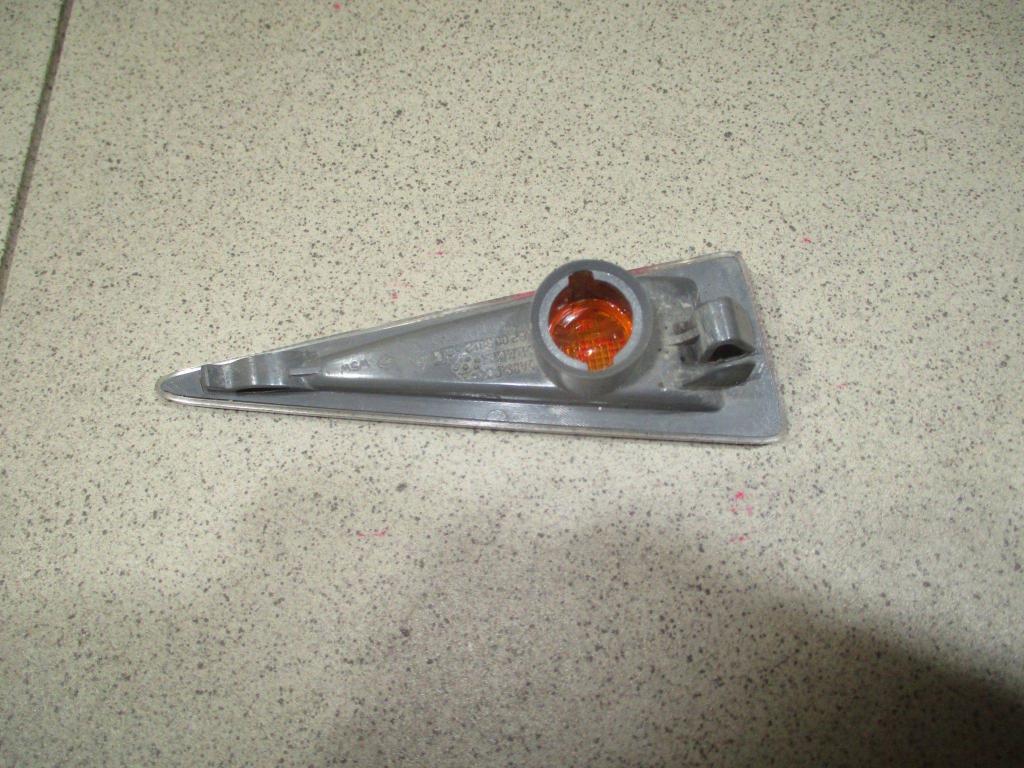 Повторитель на крыло правый, 500 рублей, Пермь