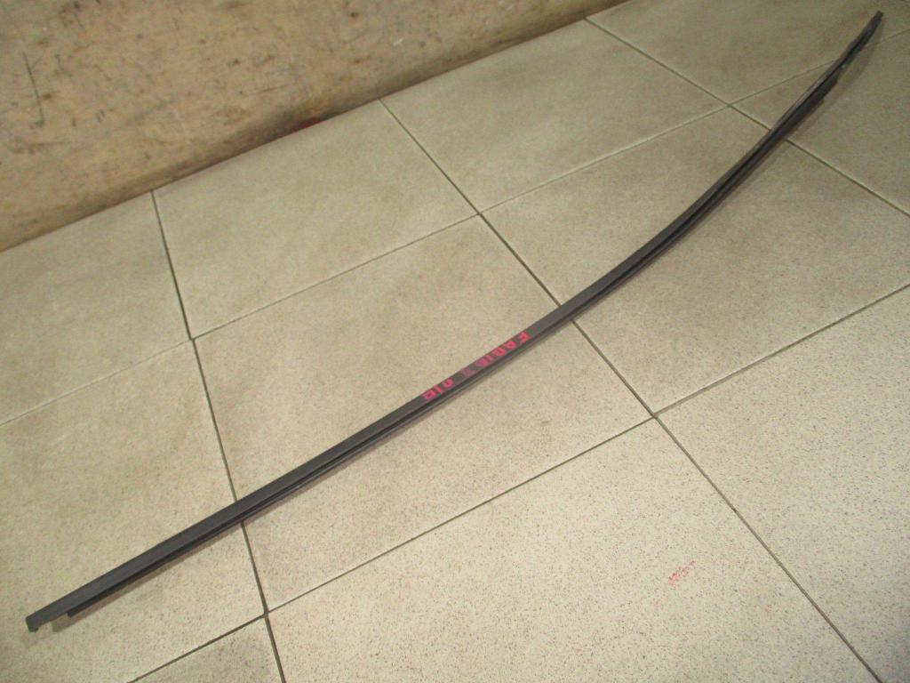 Накладка стекла переднего правого, 1000 рублей, Пермь