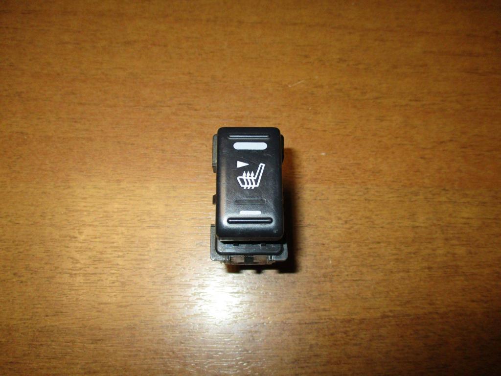 Кнопка обогрева сидений, 500 рублей, Пермь