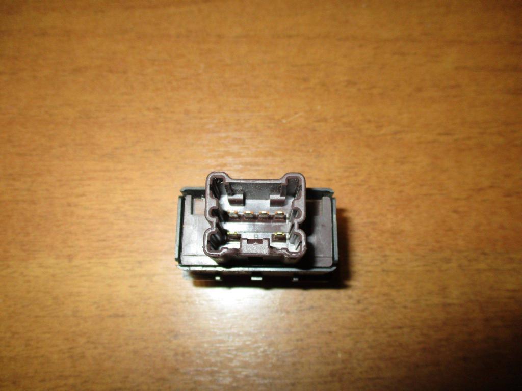 Кнопка обогрева сидений, 500 рублей, Пермь