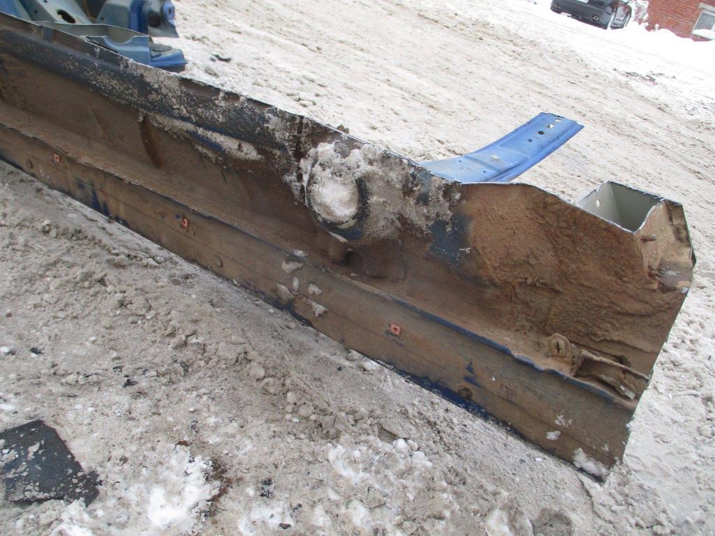 Порог со стойкой правый, 4000 рублей, Пермь