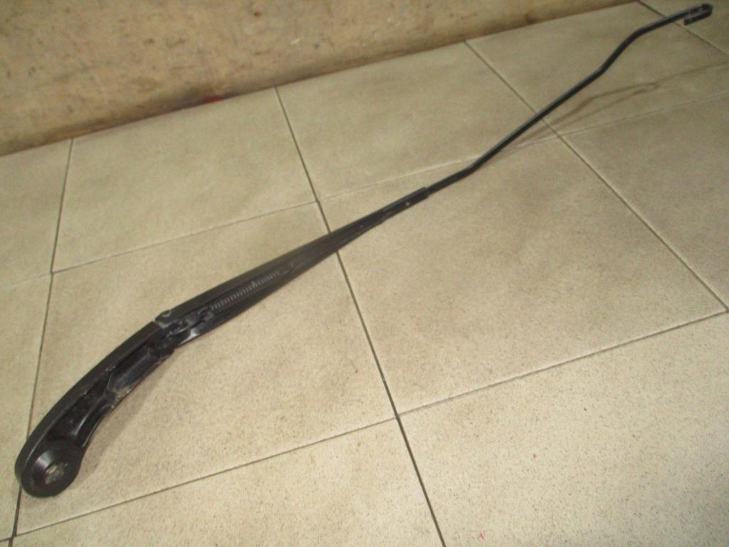 Поводок стеклоочистителя передний правый, 2000 рублей, Пермь