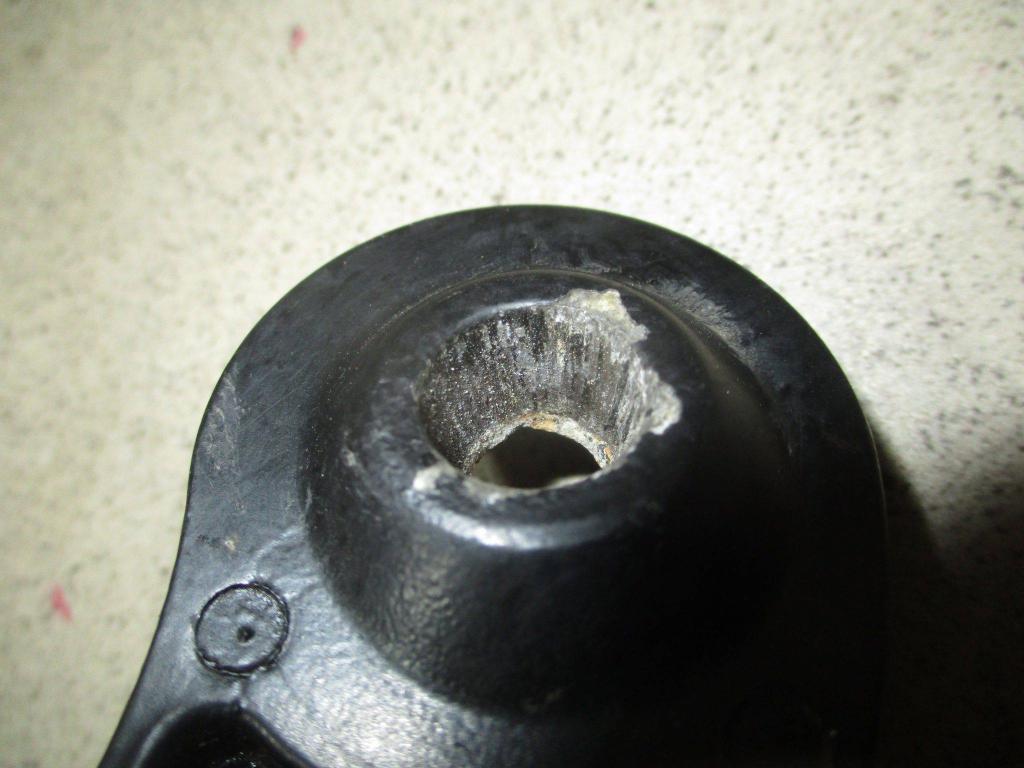 Поводок стеклоочистителя передний правый, 2000 рублей, Пермь