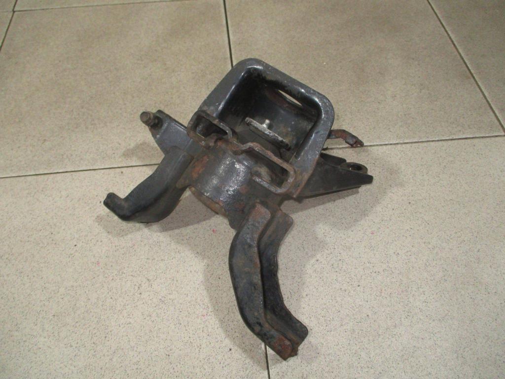 Опора двигателя правая, 3200 рублей, Пермь