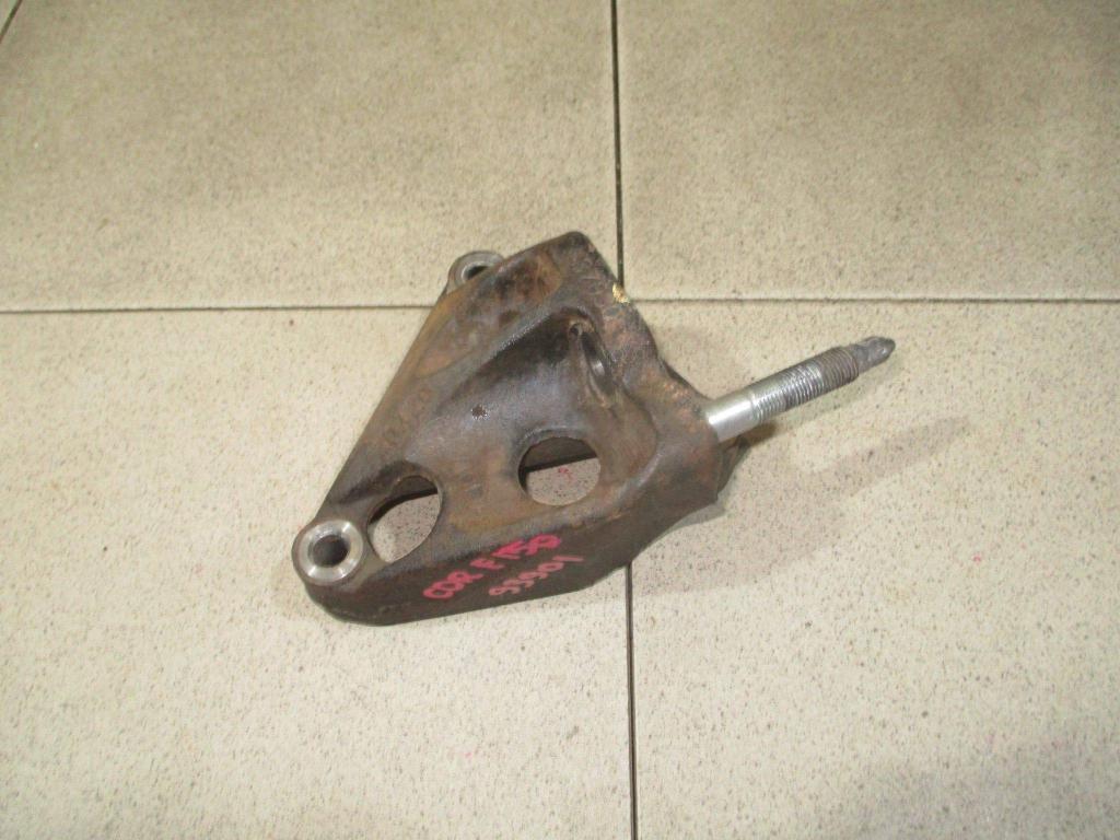 Кронштейн двигателя правый, 700 рублей, Пермь