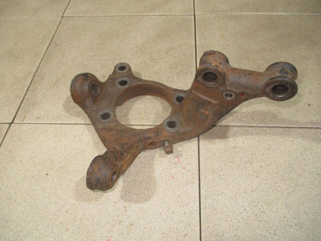 Кулак поворотный передний правый, 2500 рублей, Пермь