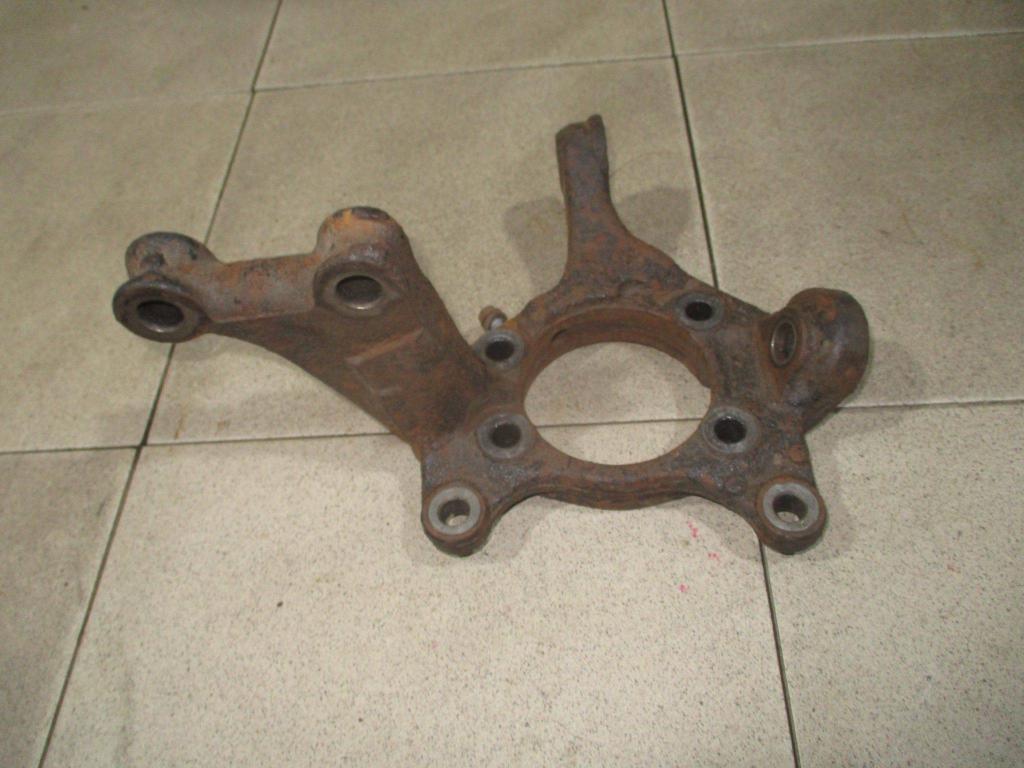 Кулак поворотный передний правый, 2500 рублей, Пермь