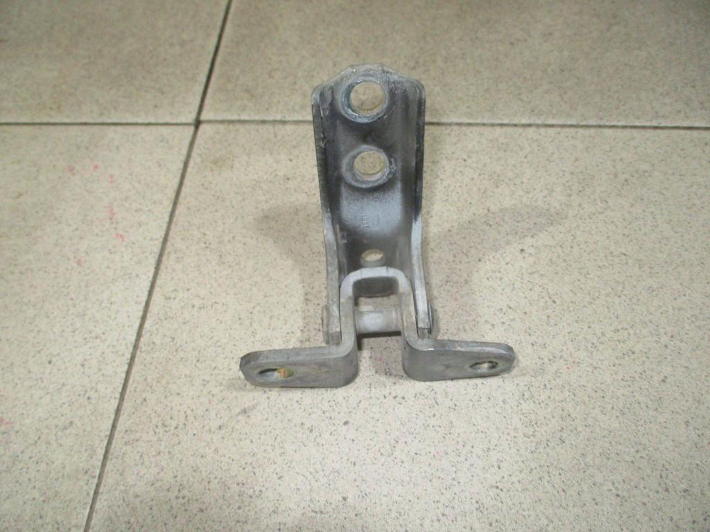 Петля двери передней левой верхняя, 500 рублей, Пермь