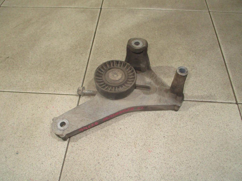 Кронштейн ролика-натяжителя ремня, 800 рублей, Пермь