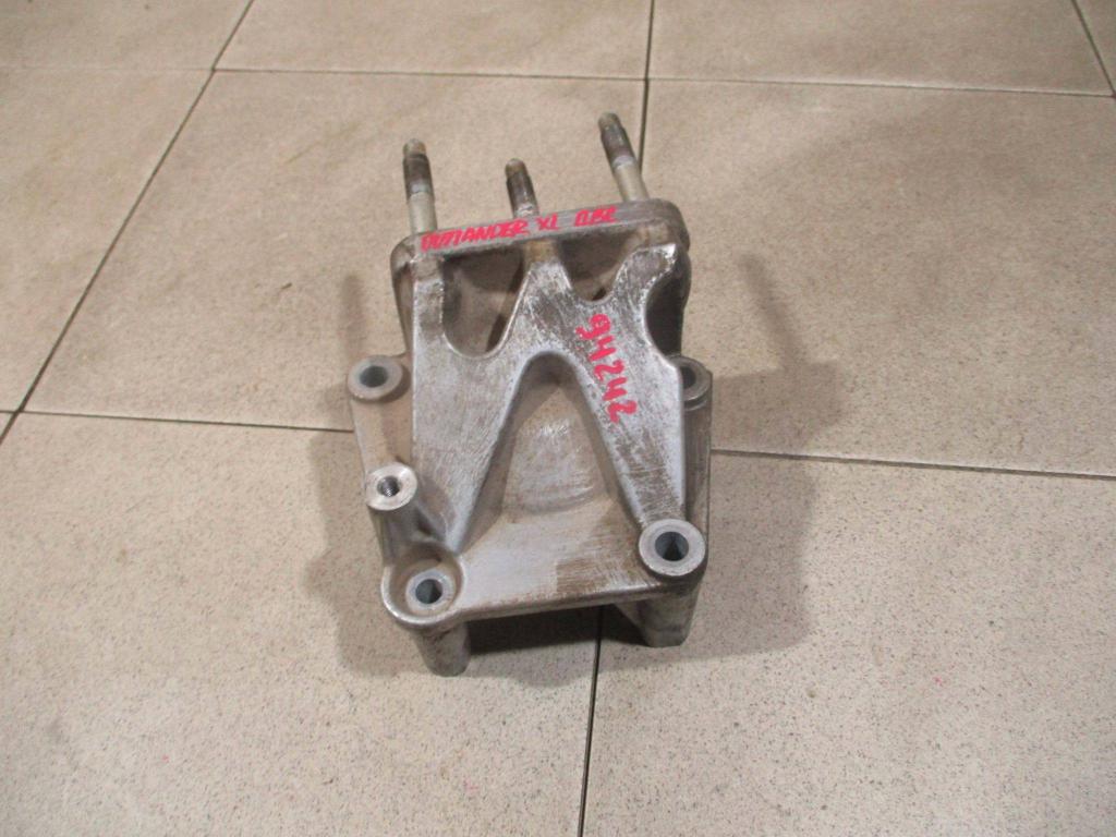 Кронштейн двигателя правый, 1100 рублей, Пермь