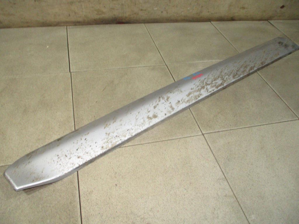 Молдинг передней левой двери, 2000 рублей, Пермь