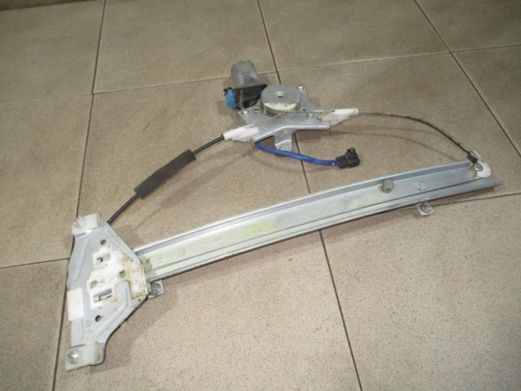 Стеклоподъемник задний правый, 900 рублей, Пермь