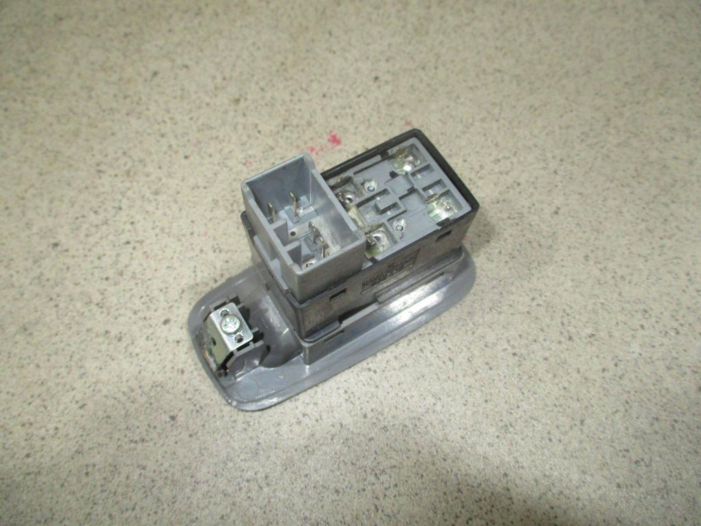 Кнопка стеклоподъемника, 500 рублей, Пермь