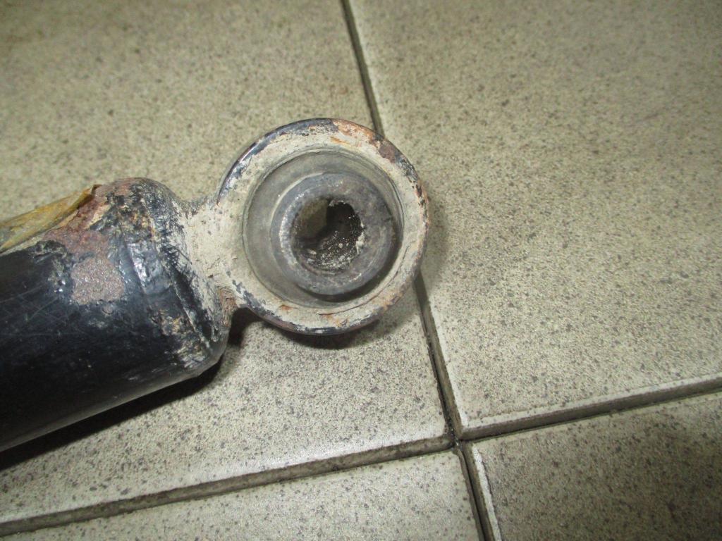 Амортизатор задний, 1000 рублей, Пермь