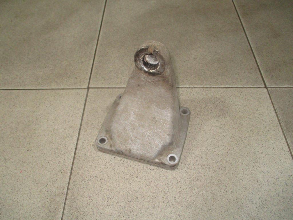 Кронштейн двигателя правый, 1000 рублей, Пермь