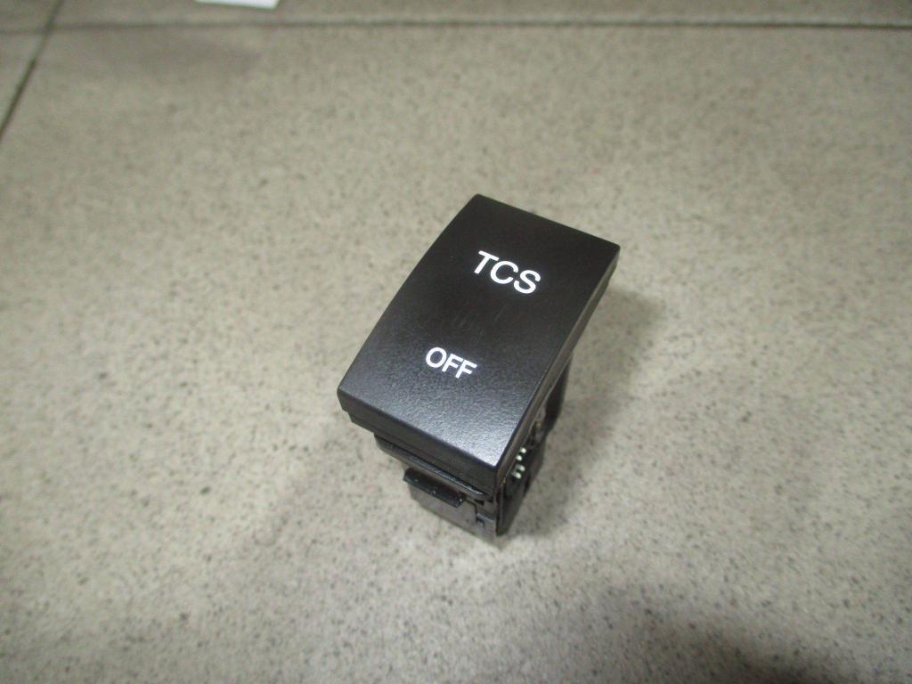 Кнопка антипробуксовочной системы, 500 рублей, Пермь