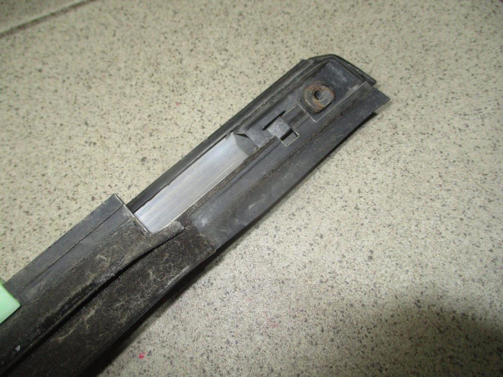 Накладка стекла переднего левого, 800 рублей, Пермь