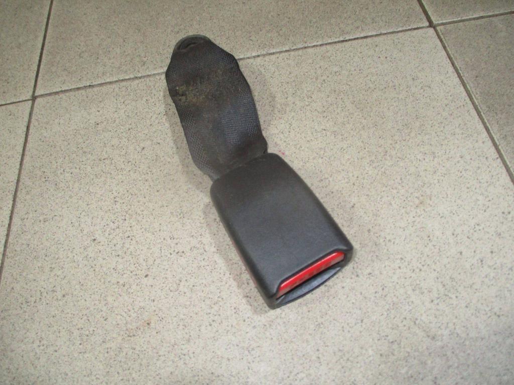 Ответная часть ремня безопасности, 500 рублей, Пермь