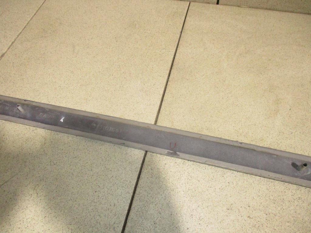 Молдинг задней правой двери, 600 рублей, Пермь