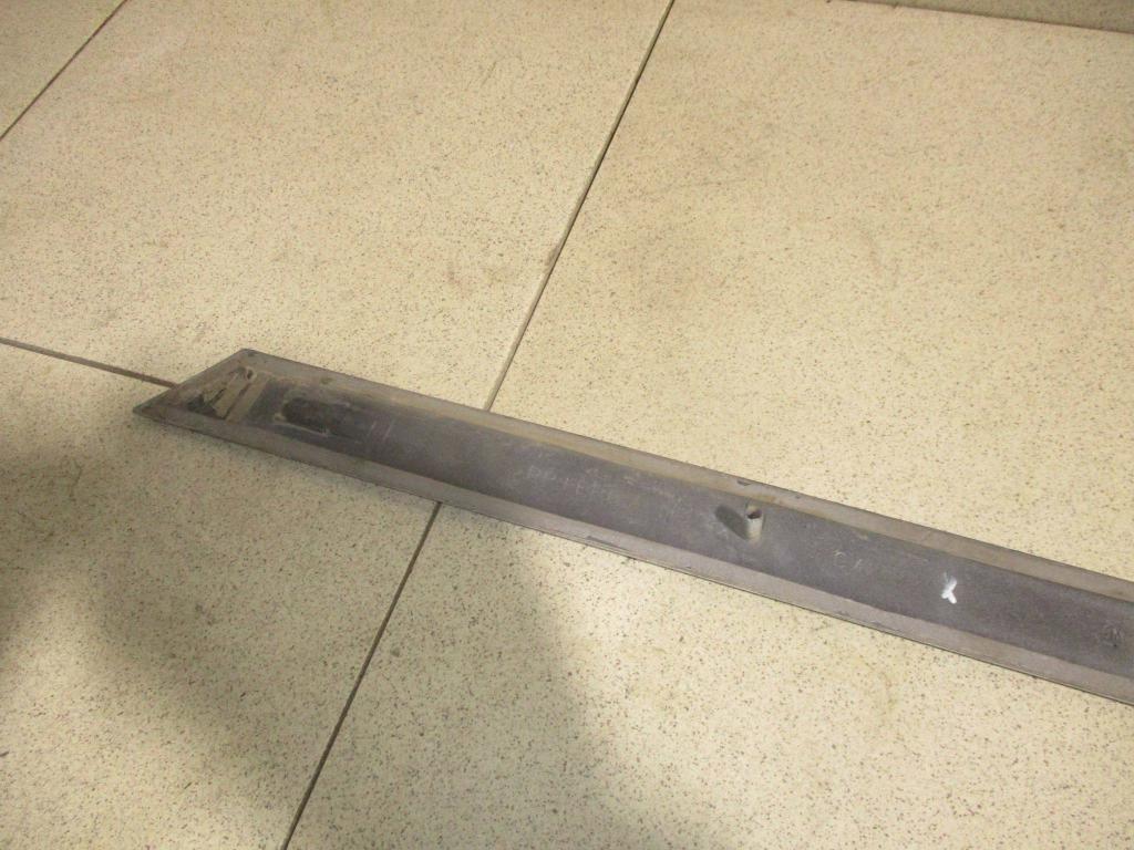 Молдинг задней правой двери, 600 рублей, Пермь