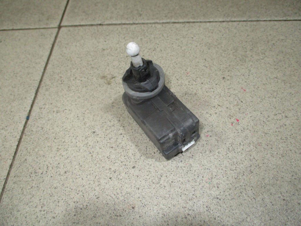 Моторчик корректора фары, 2000 рублей, Пермь