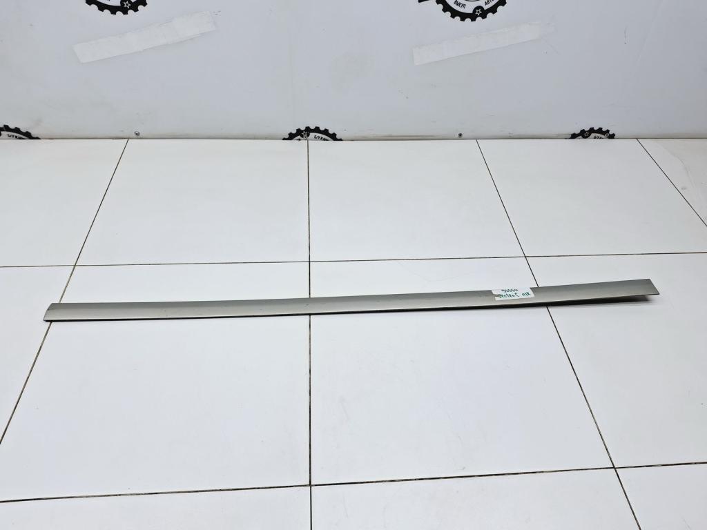 Молдинг передней правой двери, 700 рублей, Пермь