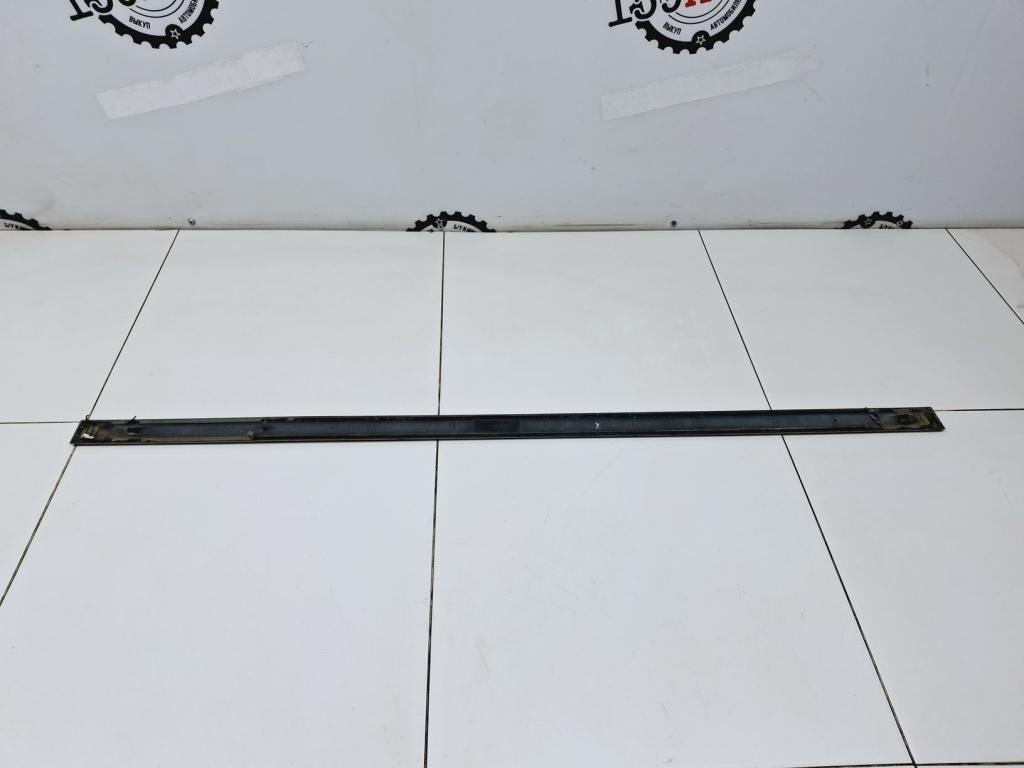 Молдинг передней правой двери, 700 рублей, Пермь