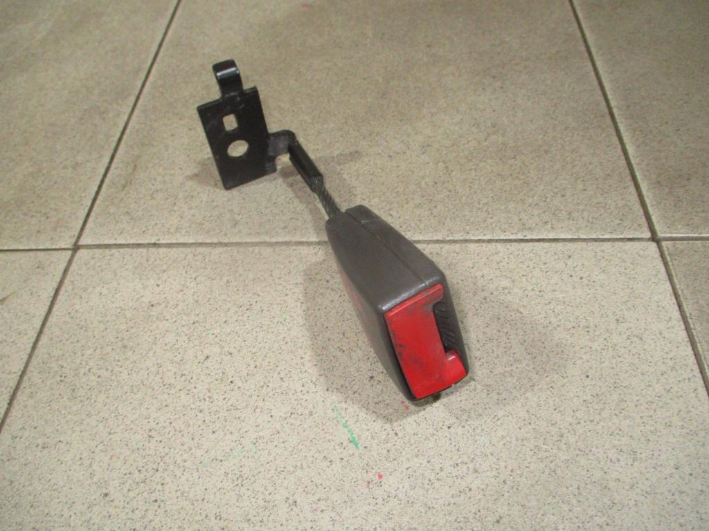 Ответная часть ремня безопасности, 500 рублей, Пермь