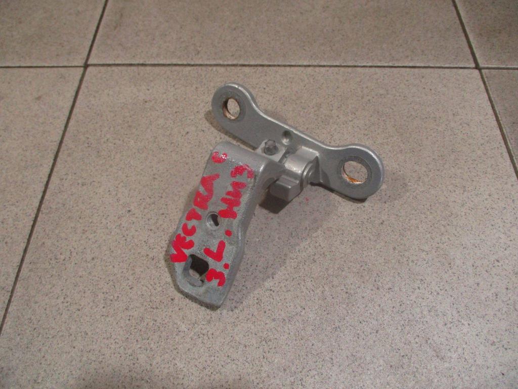 Петля двери задней левой нижняя, 500 рублей, Пермь