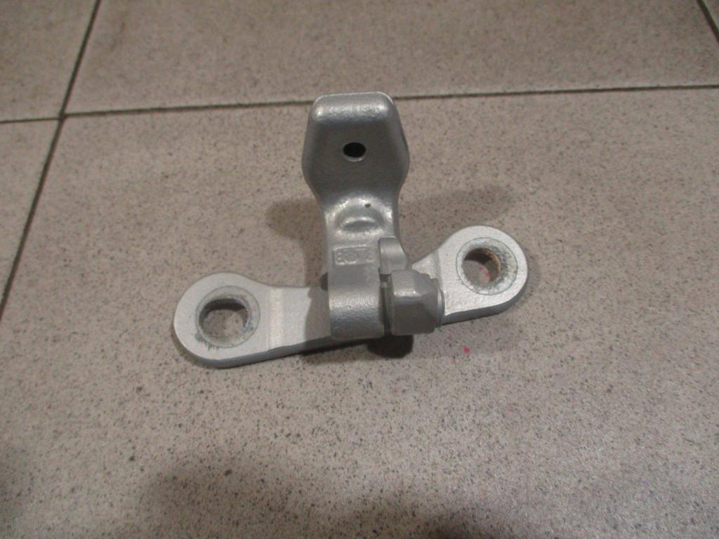 Петля двери задней левой верхняя, 500 рублей, Пермь