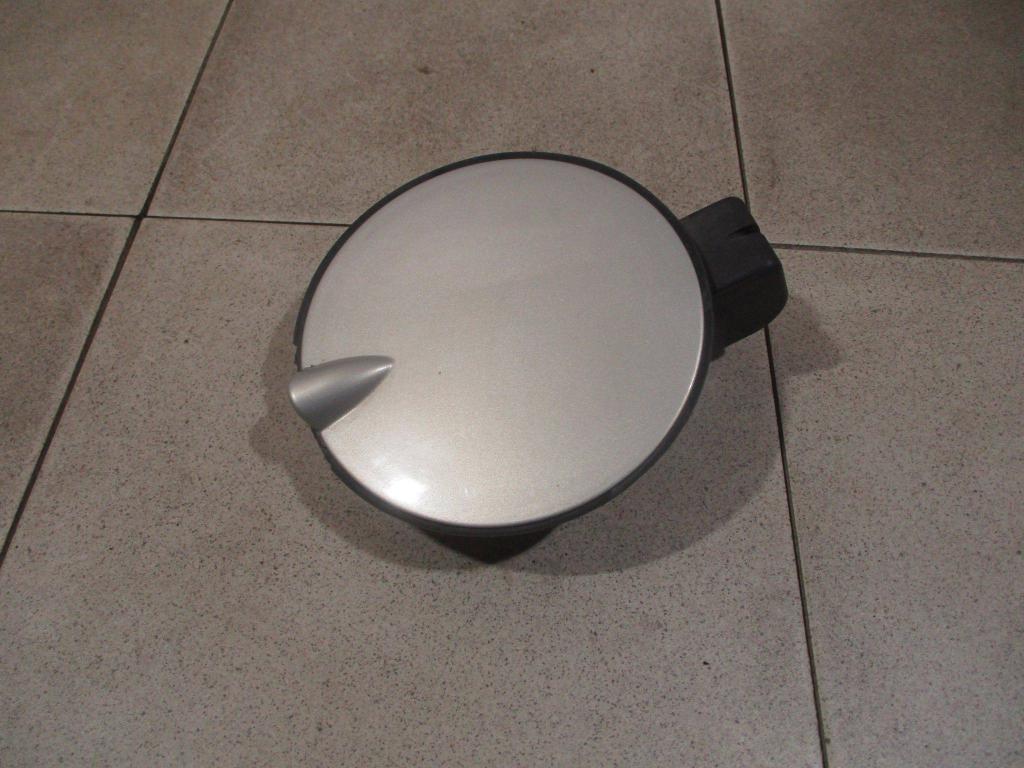 Лючок бензобака, 1000 рублей, Пермь