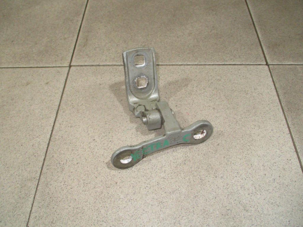 Петля двери передней левой нижняя, 1500 рублей, Пермь