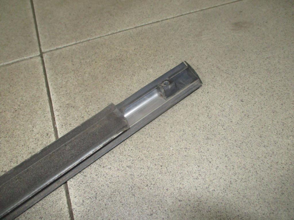 Накладка стекла переднего правого, 700 рублей, Пермь