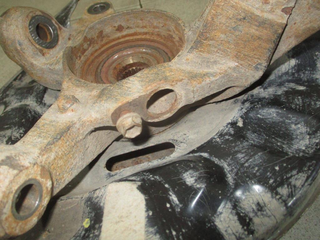 Кулак поворотный передний правый, 2500 рублей, Пермь