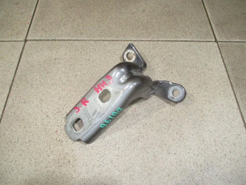 Петля двери задней правой нижняя, 500 рублей, Пермь