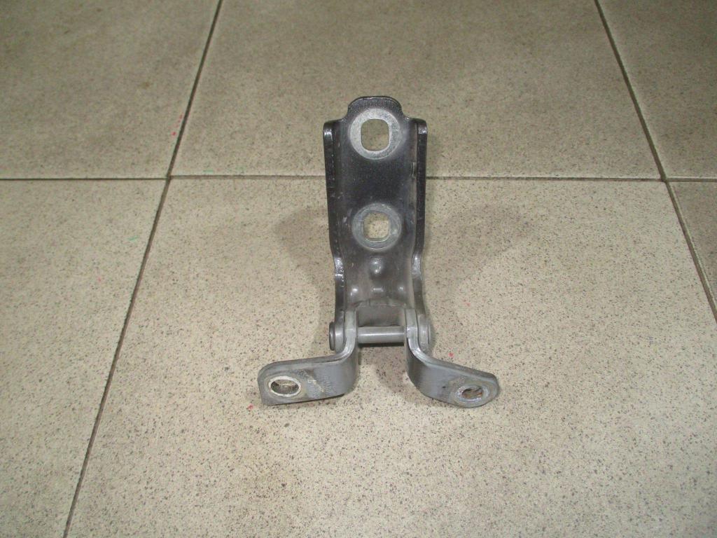 Петля двери задней правой нижняя, 500 рублей, Пермь