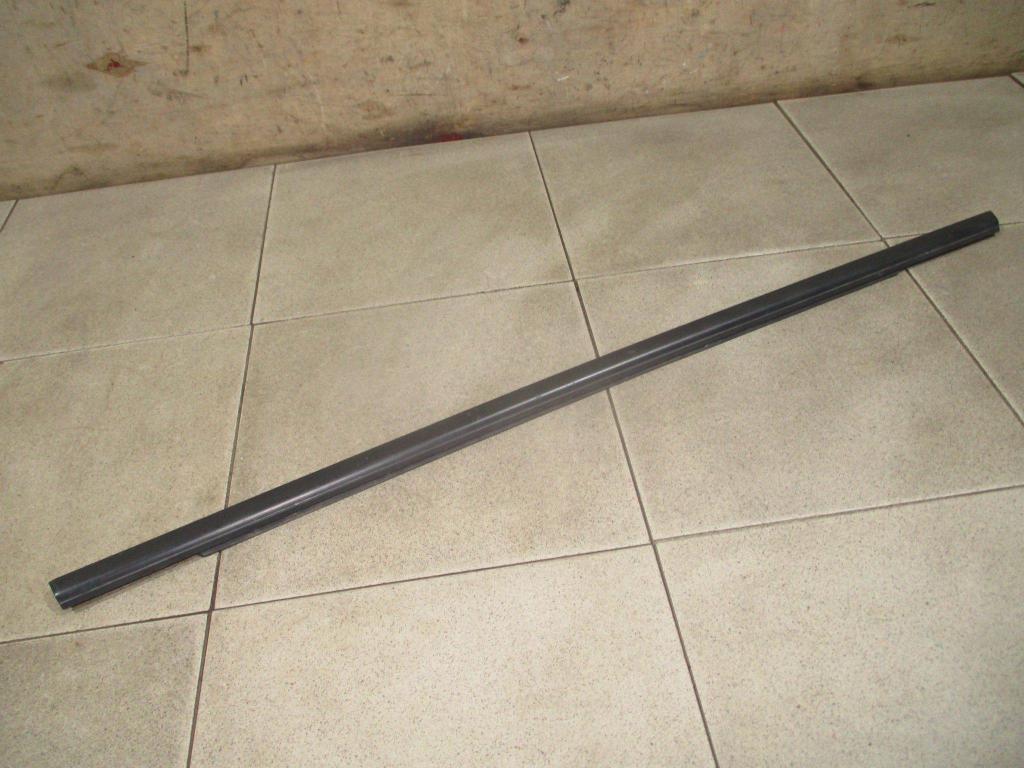 Накладка стекла заднего правого, 500 рублей, Пермь