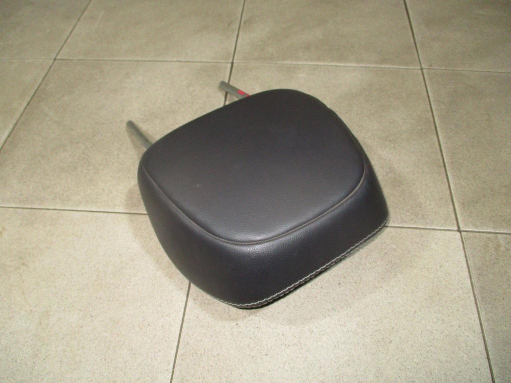 Подголовник сиденья, 2000 рублей, Пермь