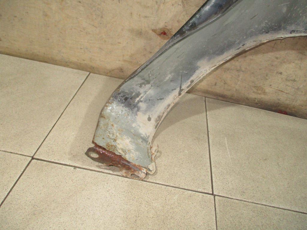 Крыло переднее левое, 2000 рублей, Пермь