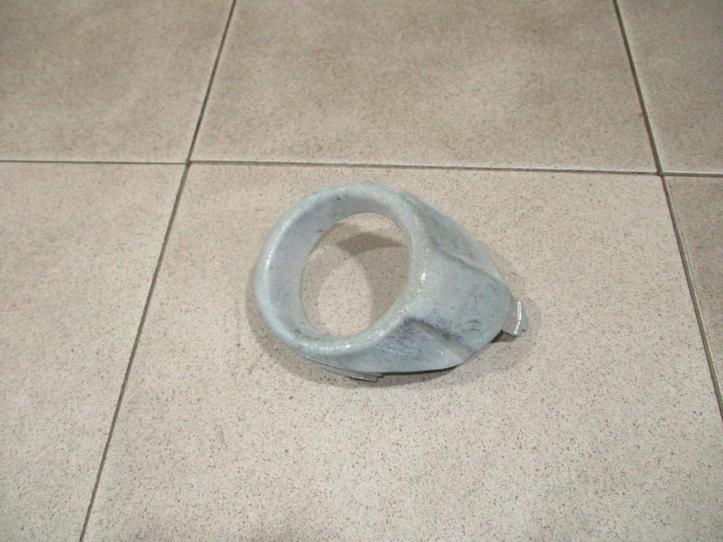 Рамка противотуманой фары правой, 500 рублей, Пермь