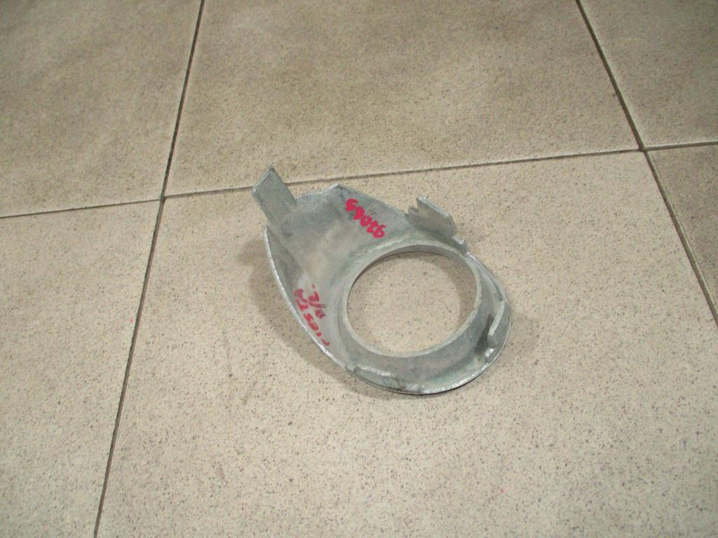 Рамка противотуманой фары левой, 500 рублей, Пермь