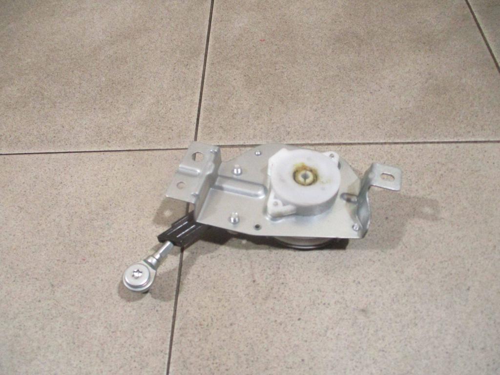 Механизм подъема двери багажника, 500 рублей, Пермь