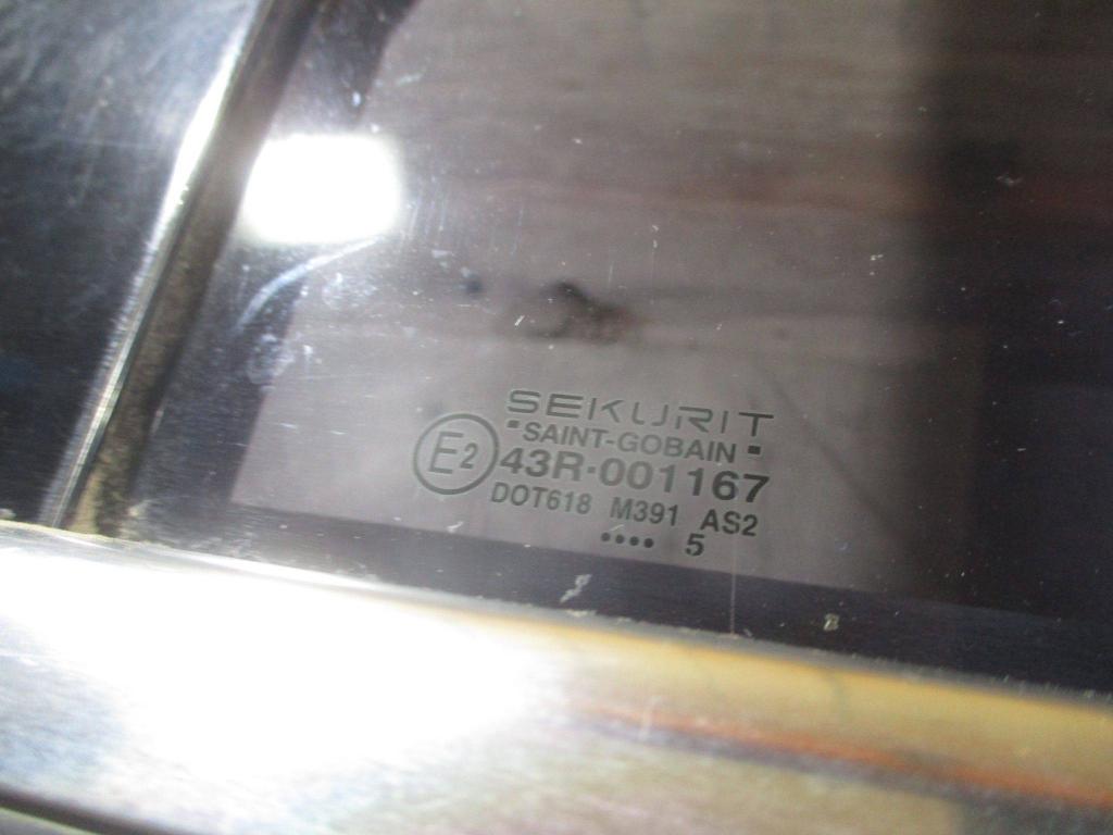 Стекло двери задней правой, 1000 рублей, Пермь