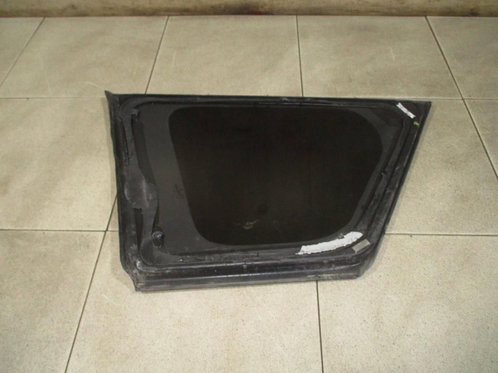 Стекло кузовное глухое правое, 2000 рублей, Пермь