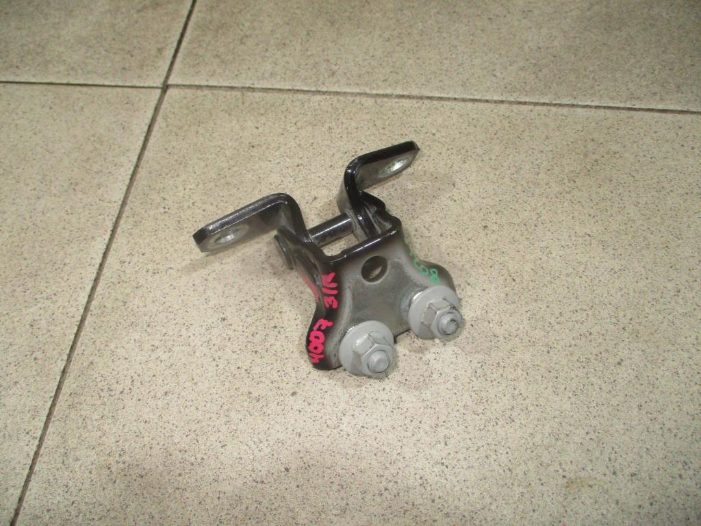 Петля двери задней правой верхняя, 500 рублей, Пермь