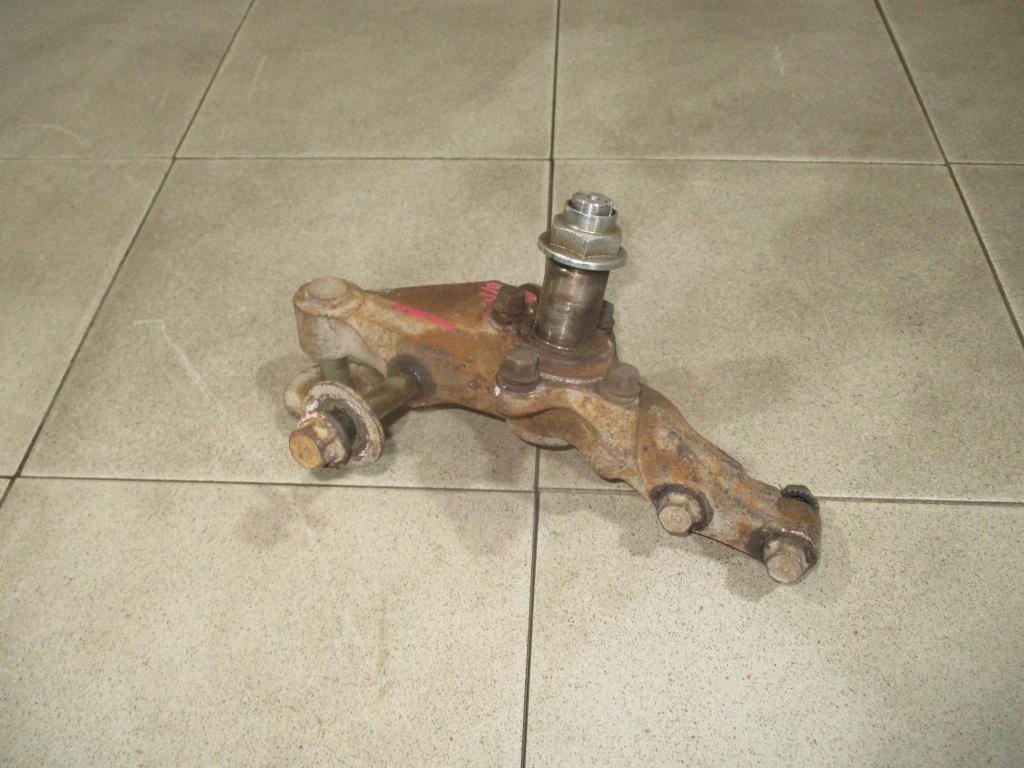 Кулак поворотный задний правый, 1000 рублей, Пермь