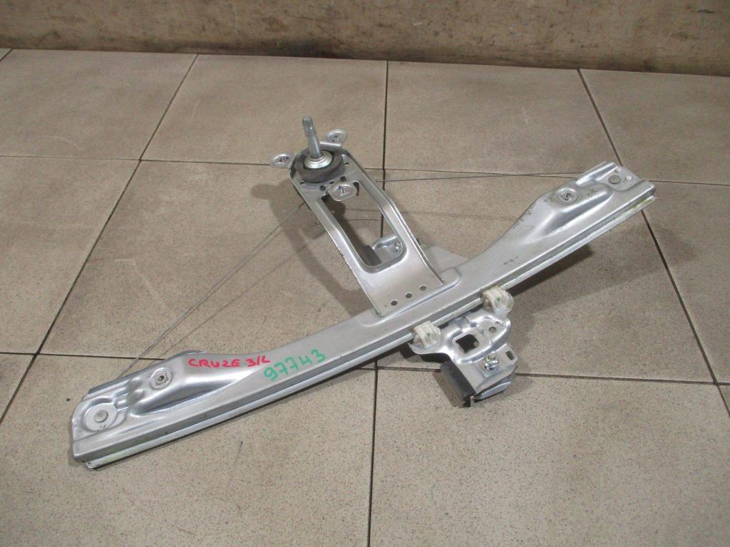 Стеклоподъемник механический задний левый, 550 рублей, Пермь