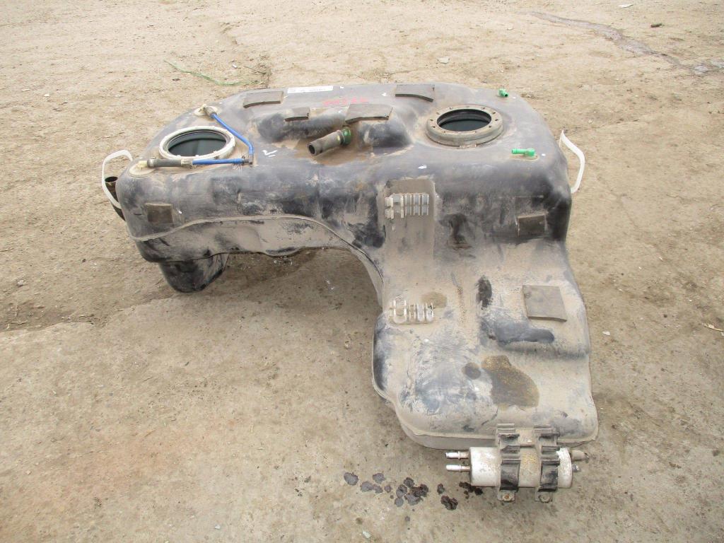 Бак топливный, 2000 рублей, Пермь