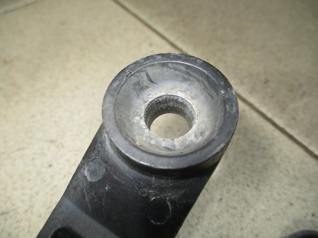 Поводок стеклоочистителя передний правый, 550 рублей, Пермь