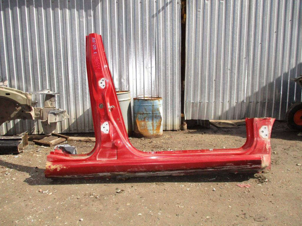 Порог со стойкой правый, 7000 рублей, Пермь